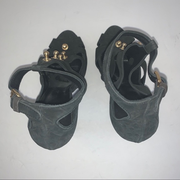 Thomas Wylde Black Leather Gold Stud Heels Sz 8 - Picture 11 of 15